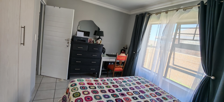 2 Bedroom Property for Sale in Dana Bay Western Cape